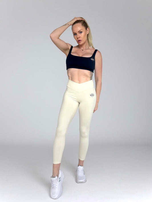 White Scrunch V-Front Leggings – Sculpting, Soft & Seriously Flattering